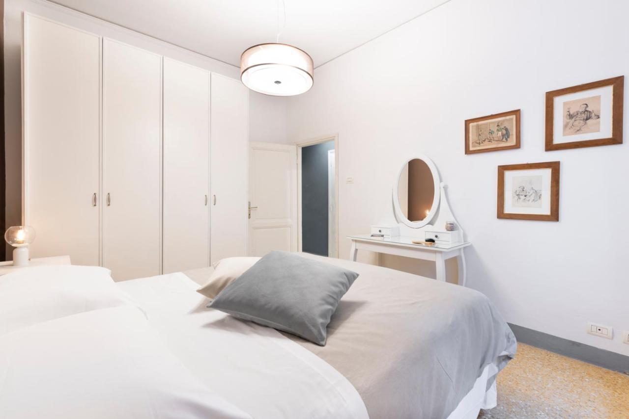 Appartement Dimora D'Azeglio With Private Patio à Florence Extérieur photo